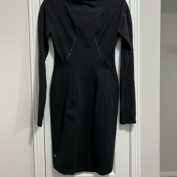 Lululemon &go Where-To Dress *Long Sleeve - Picture 6 of 7